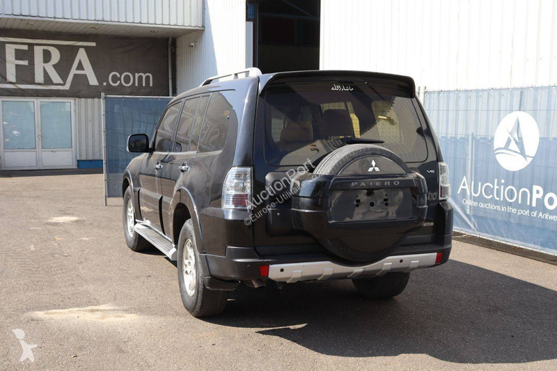 Véhicule utilitaire Mitsubishi