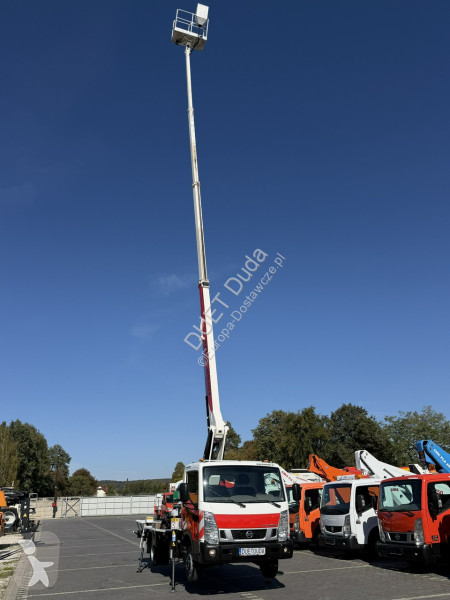 Véhicule utilitaire Nissan
