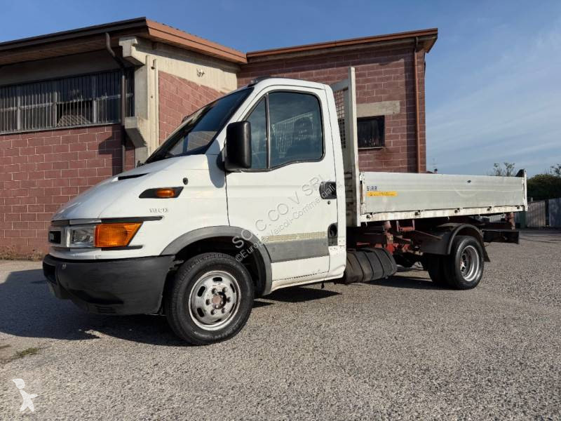 Véhicule utilitaire Iveco 35C09