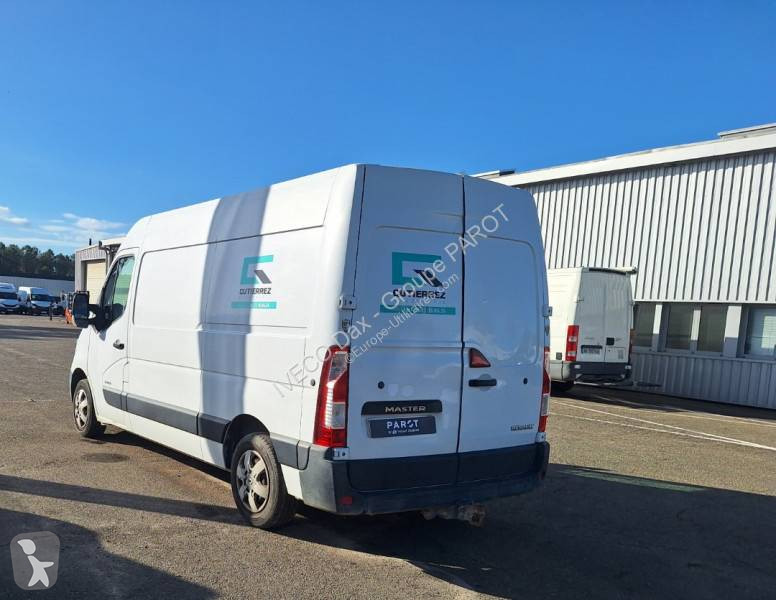 Véhicule utilitaire Renault 125 DCI