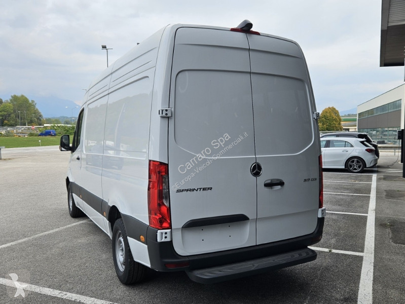 Véhicule utilitaire Mercedes Furgone Traz. Post