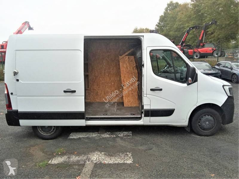 Véhicule utilitaire Renault F3500 L2H2 2.3 DCI...