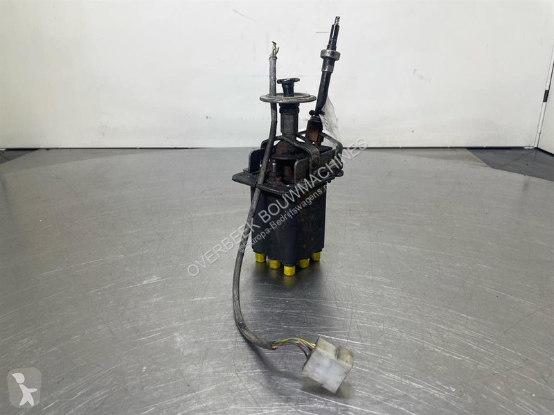 Véhicule utilitaire Atlas AR65-2996927-Servo...