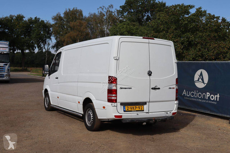 Véhicule utilitaire Mercedes 906 KA 35 SPRINTER...
