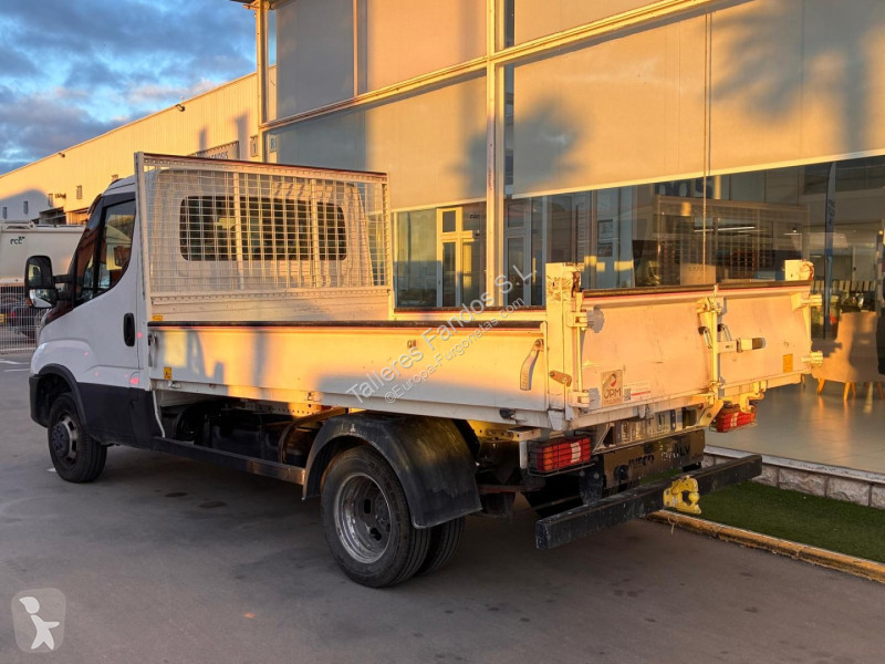 Véhicule utilitaire Iveco 35C16H3.0