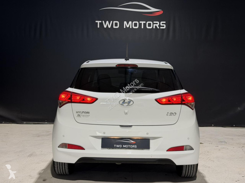 Véhicule utilitaire Hyundai i20 1.2i - 84 II...