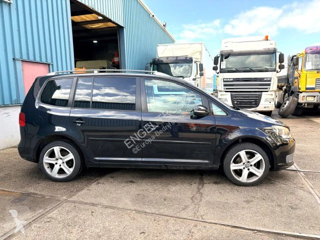 Véhicule utilitaire Volkswagen 1.2TFSI 5-DOORS...