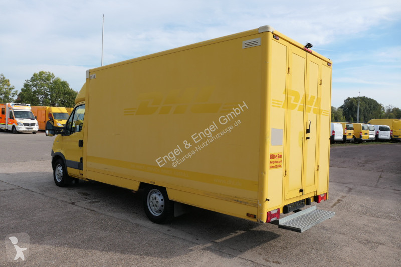 Iveco Daily 35 S11 C30C AUTOMATIK KAMERA Regale...