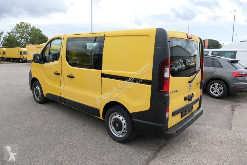 Véhicule utilitaire Renault Trafic 1,6 dCi L1H1...