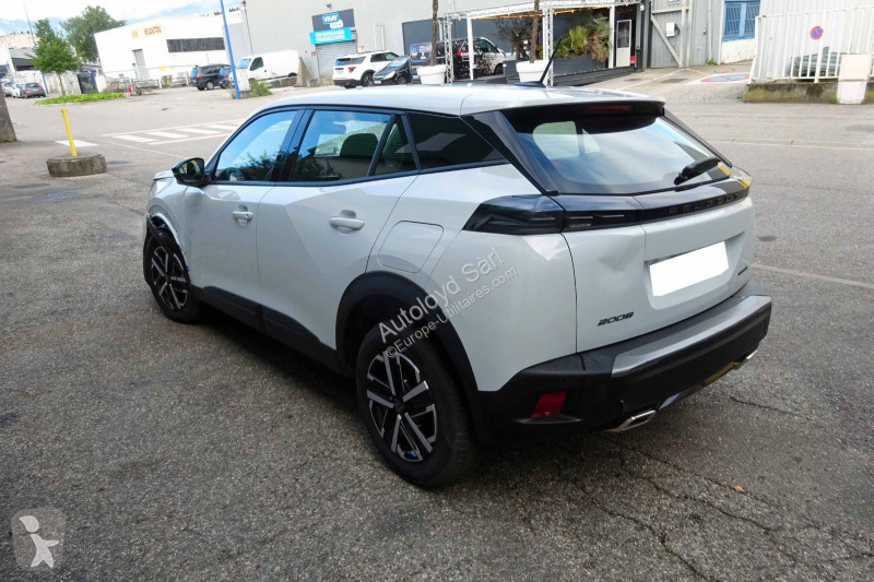 Užitkové vozidlo Peugeot 1,2 HYBRID 136 BVA