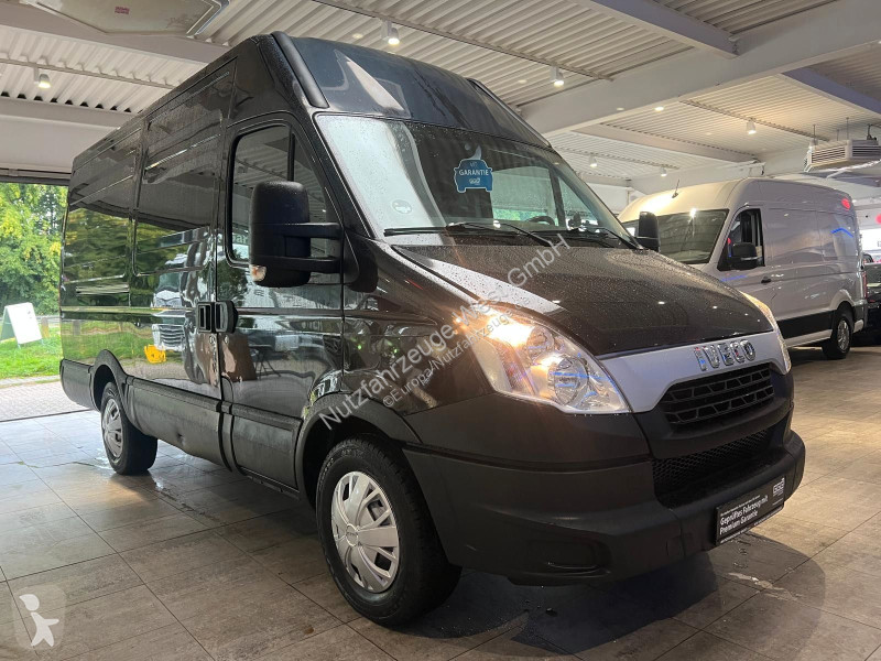 Véhicule utilitaire Iveco 35S17 *AHK=3,500...