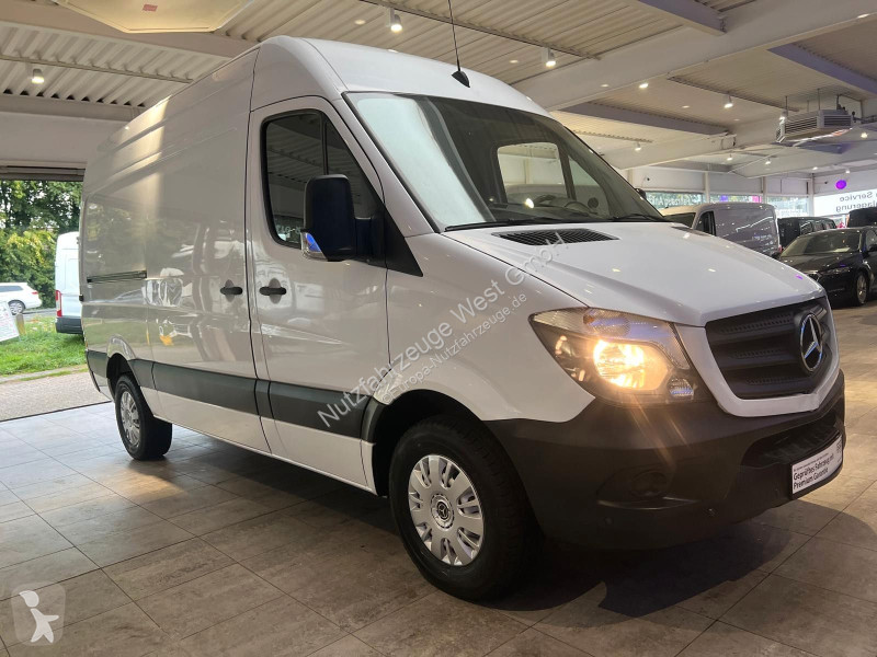 Véhicule utilitaire Mercedes 316 CDI...
