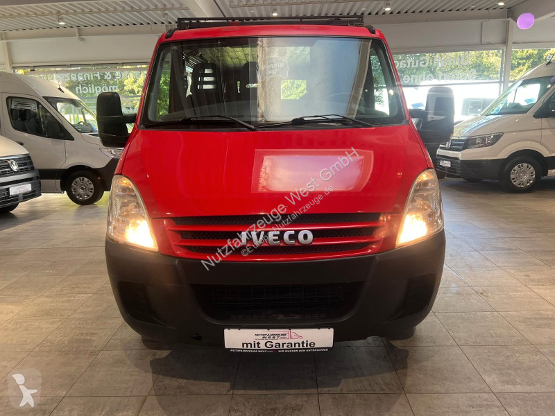 Véhicule utilitaire Iveco...