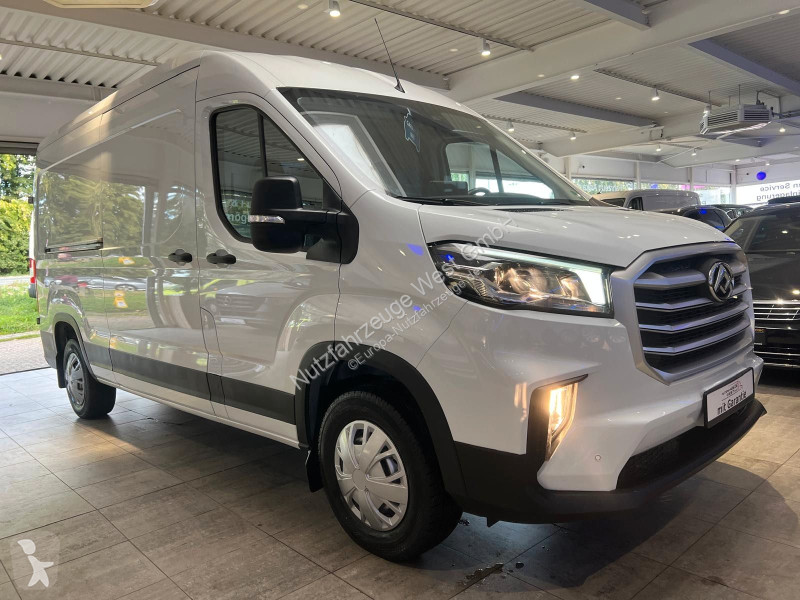 Véhicule utilitaire Maxus 9...