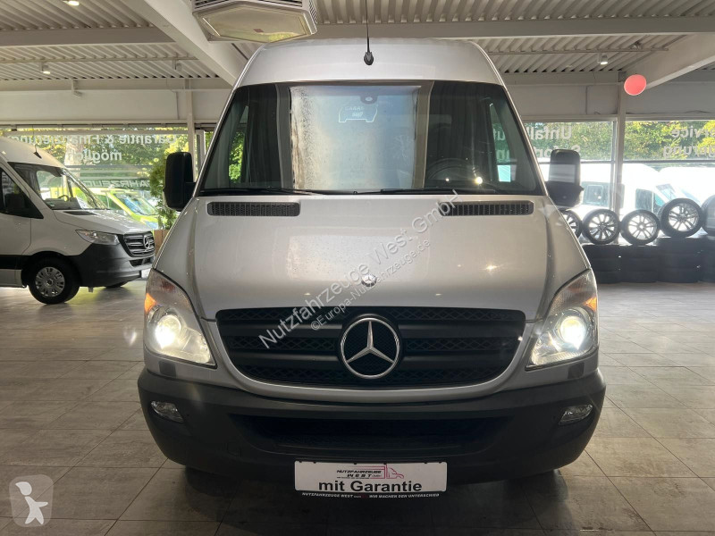 Véhicule utilitaire Mercedes 315 CDI...