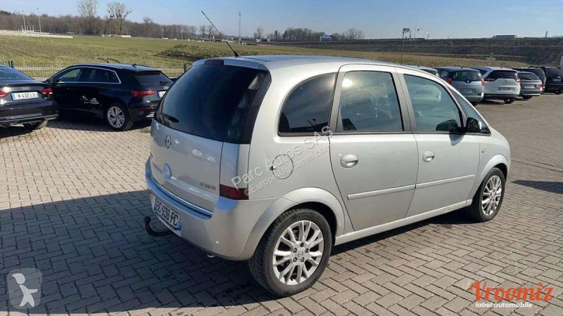 Véhicule utilitaire Opel