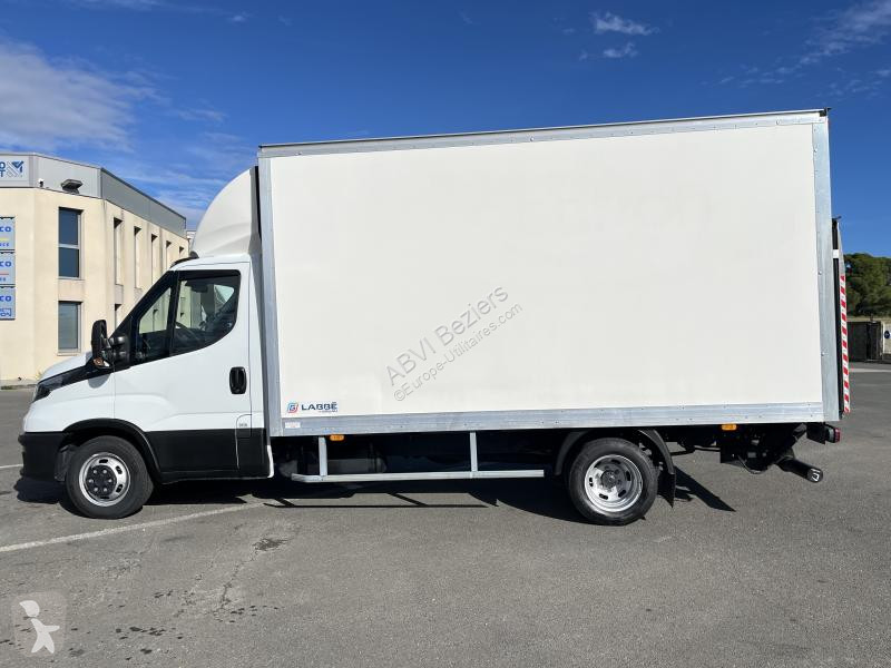 Iveco 35C16H CAISSE LABBE HAYON AUVENT...