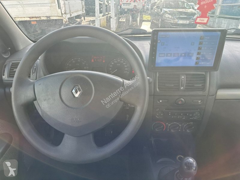Užitkové vozidlo Renault CLIO II CAR PLAY 1.5...