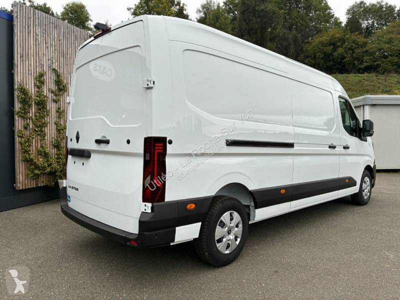 Véhicule utilitaire Renault L3H2