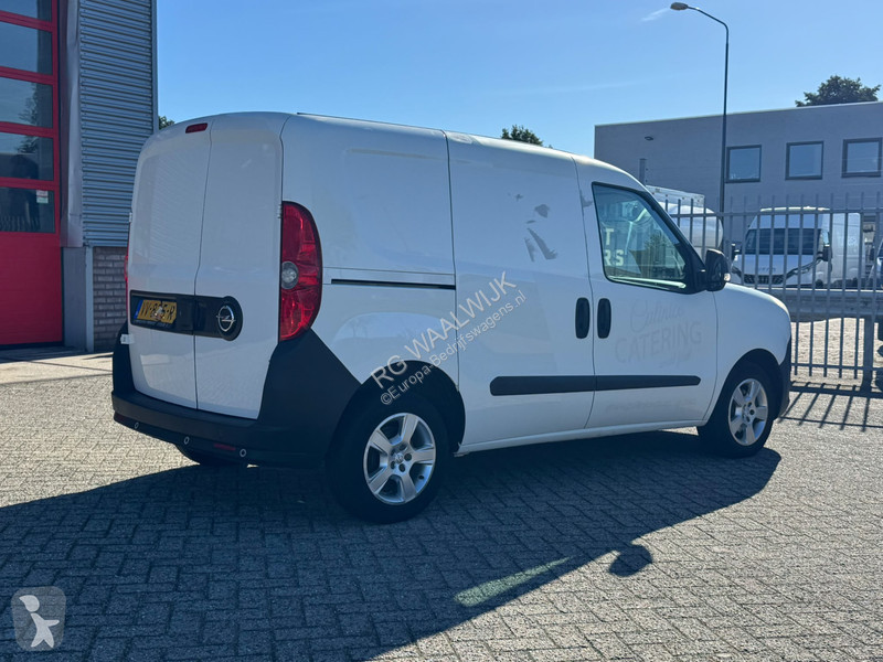 Véhicule utilitaire Opel 1.3 CDTi ecoflex edition