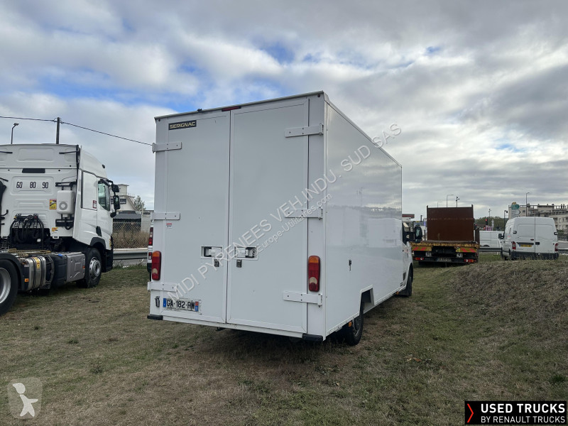 Véhicule utilitaire Renault