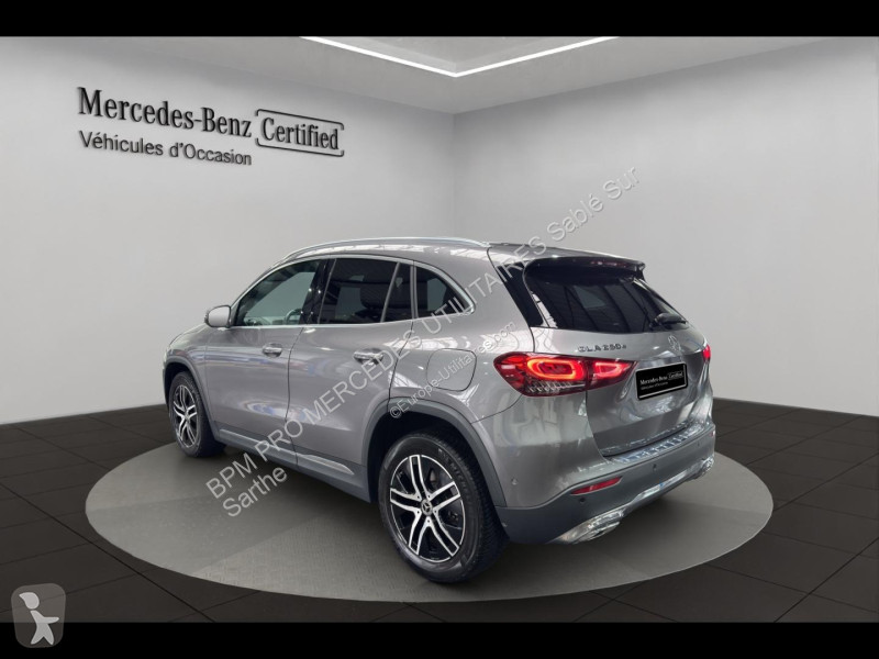 Véhicule utilitaire Mercedes GLA 250 e...