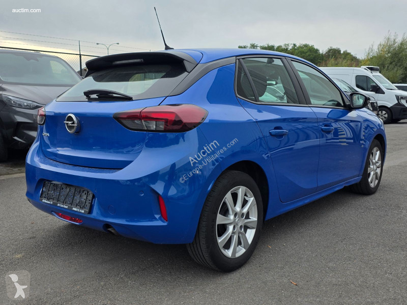 Véhicule utilitaire Opel corsa