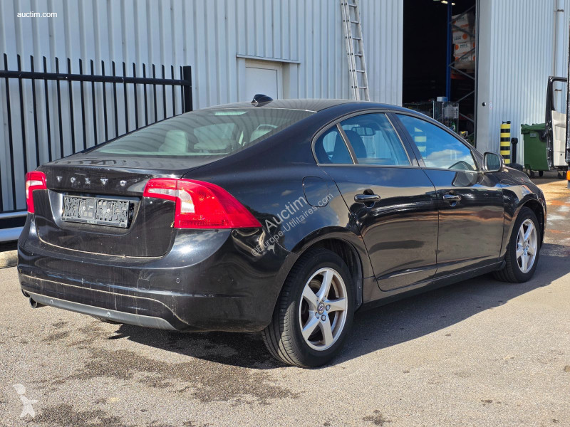 Véhicule utilitaire Volvo s60