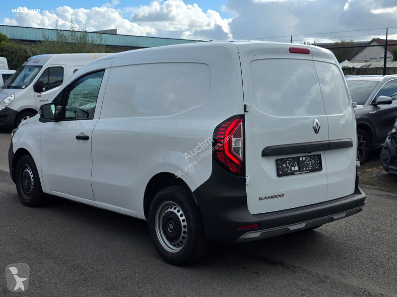Véhicule utilitaire Renault kangoo