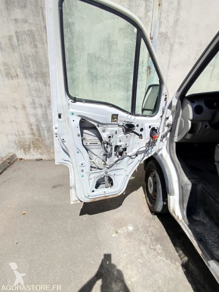 Renault MASTER van
