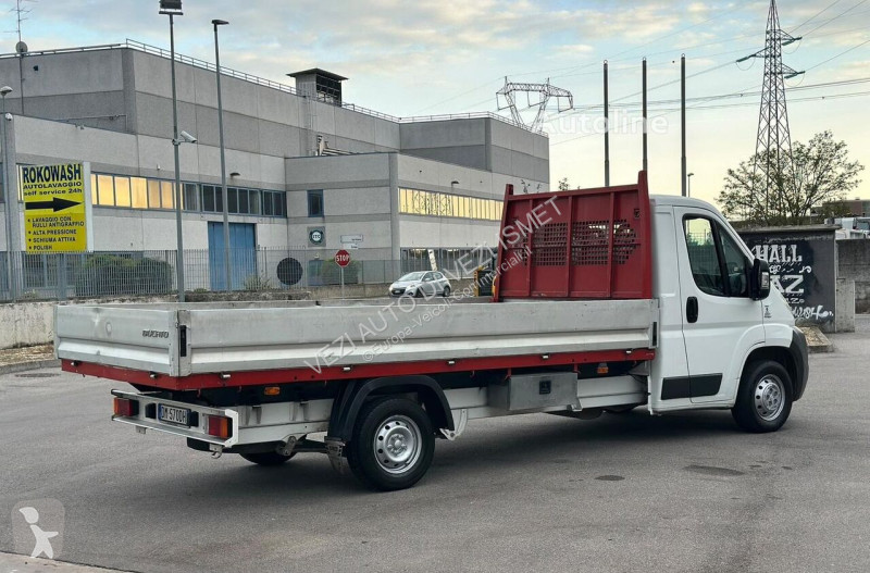 Véhicule utilitaire Fiat ducato