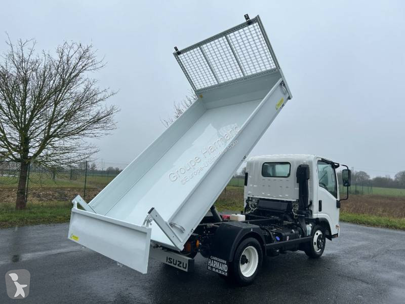 Véhicule utilitaire Isuzu