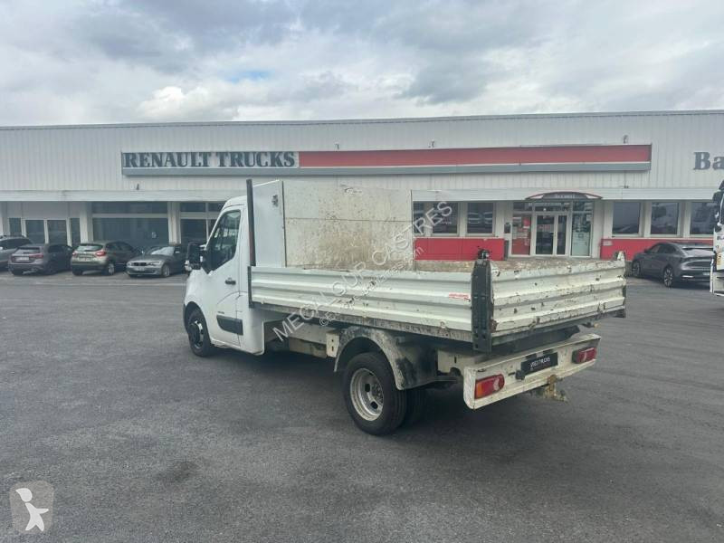 Véhicule utilitaire Renault 125 DCI
