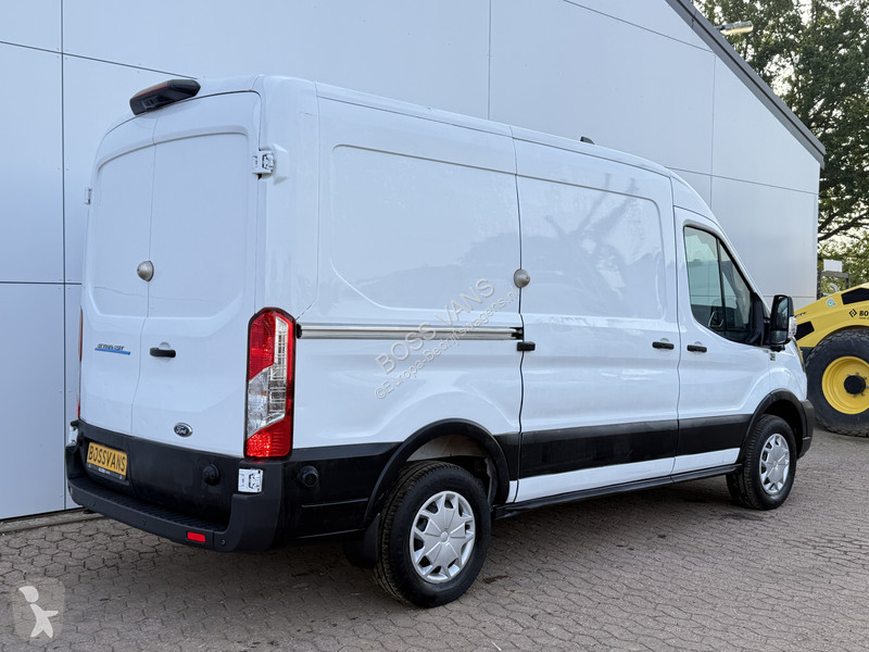Véhicule utilitaire Ford e 68kWh 184PK E-