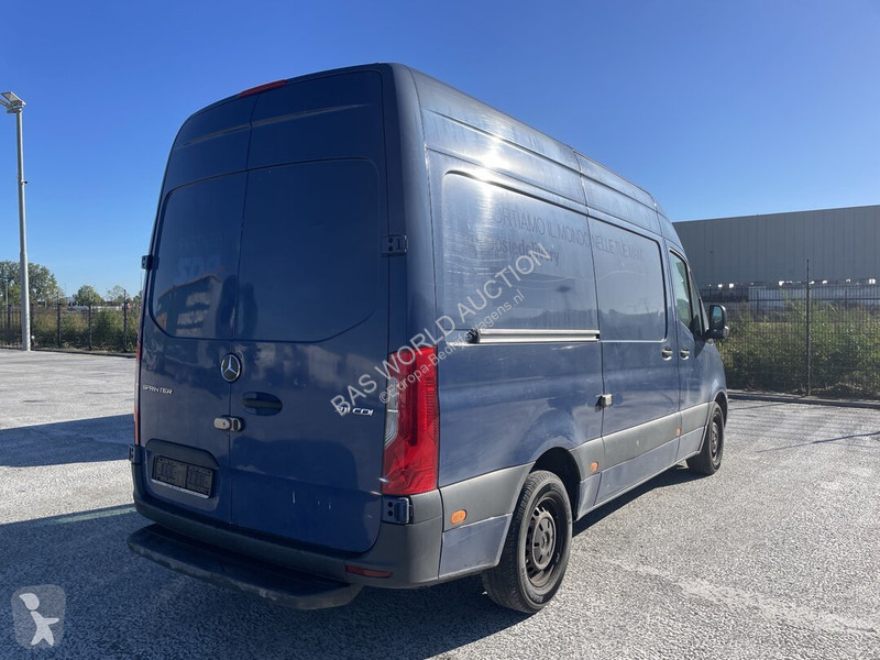 Véhicule utilitaire Mercedes 311 CDI