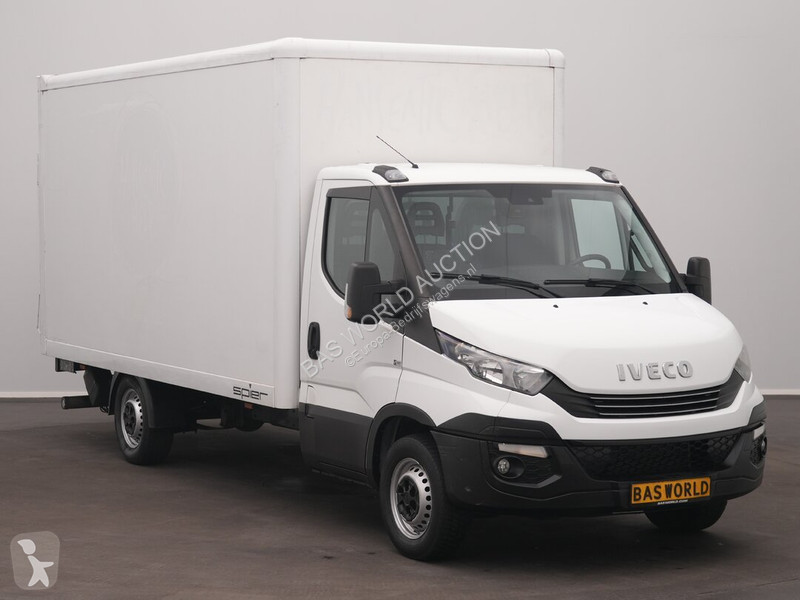 Véhicule utilitaire Iveco 35S14
