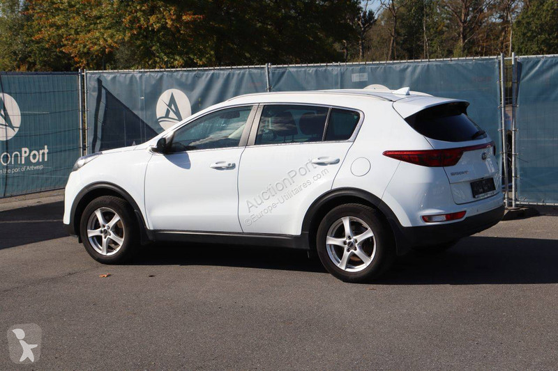 Véhicule utilitaire KIA