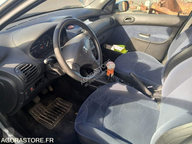 Véhicule utilitaire Peugeot 206