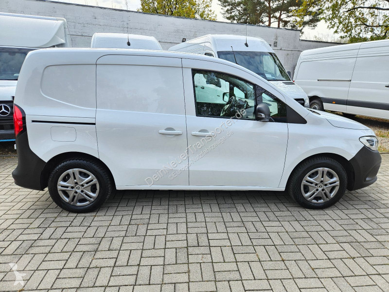 Véhicule utilitaire Mercedes 110 CDI...
