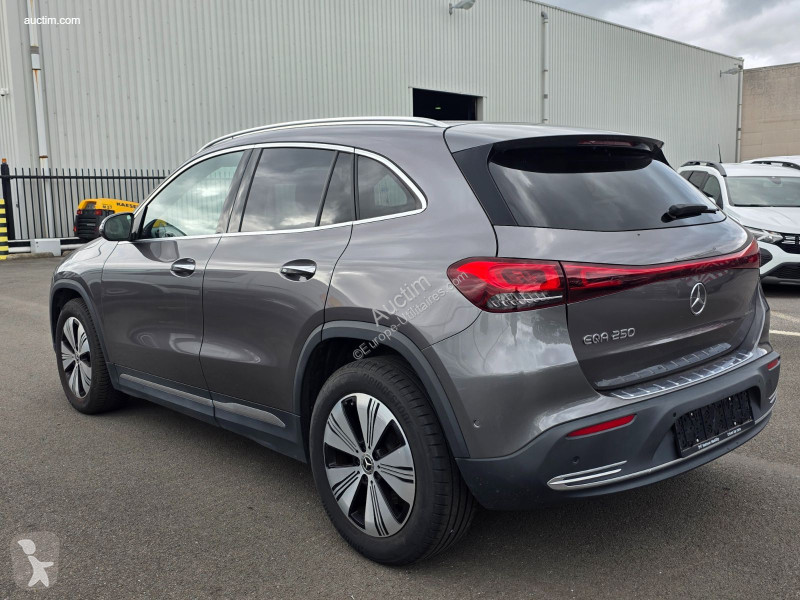 Véhicule utilitaire Mercedes eqa 250