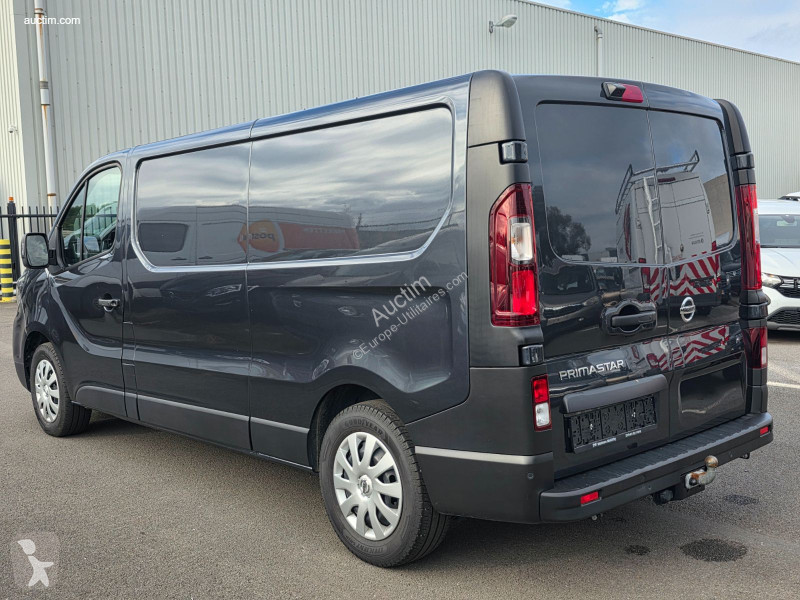 Véhicule utilitaire Nissan primastar