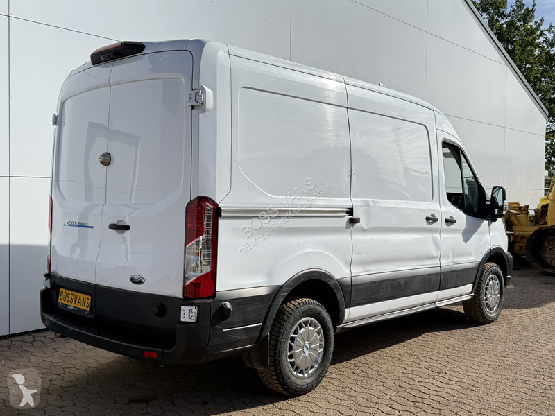 Véhicule utilitaire Ford e 68kWh 184PK E-