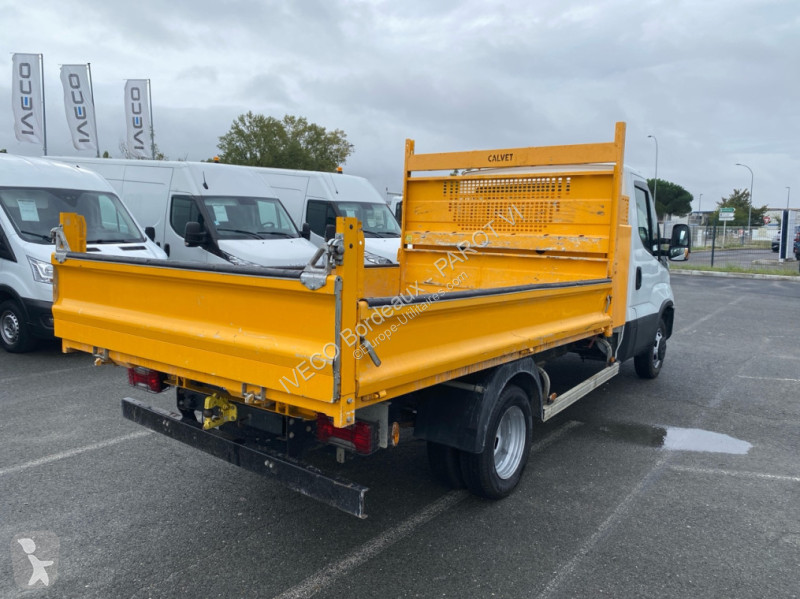 Véhicule utilitaire Iveco 35C14 Empattement...