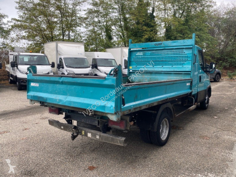 Véhicule utilitaire Iveco 35C18H Empattement...