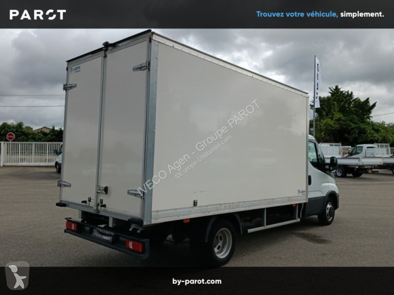 Véhicule utilitaire Iveco 35C16H3.0 empattement...