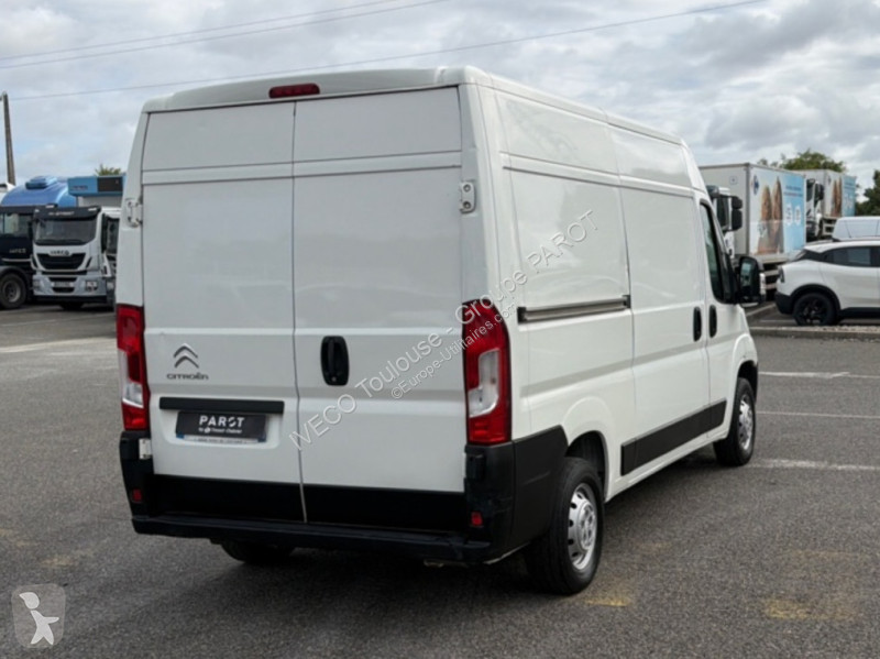 Véhicule utilitaire Citroën 30 L2H2 2.2 BlueHDi...