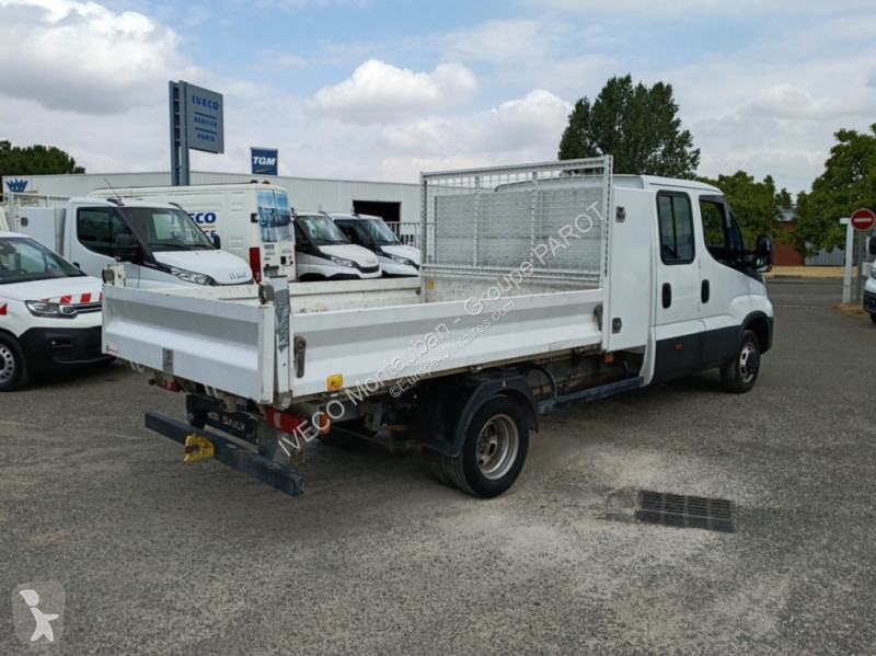 Véhicule utilitaire Iveco 35C16H3.0 D...