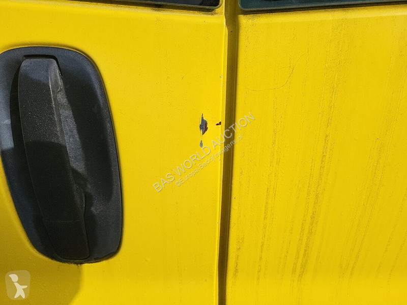 Véhicule utilitaire Opel 90PK