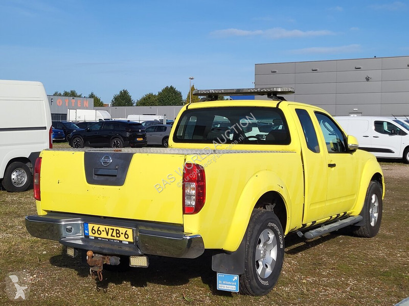 Véhicule utilitaire Nissan 171pk