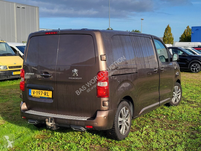 Véhicule utilitaire Peugeot 177pk